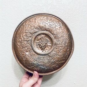 Vintage Tin Container Round Guildcraft New York USA Grape Copper Toned